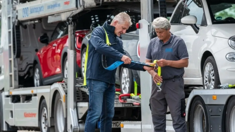Die Richtlinien setzen neue Maßstäbe in der Ladungssicherung, vor allem im Bereich des Fahrzeugtransports.